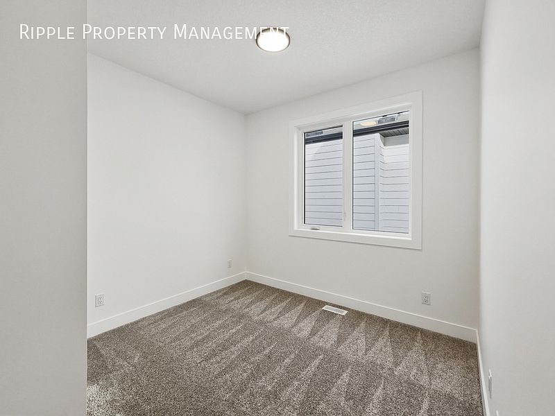 Calgary Townhouse for rent - 3 Bedrooms — photo 5