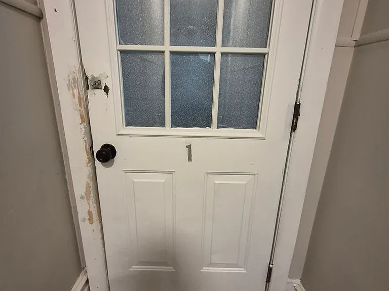 250 S Poplar St — Photo 13