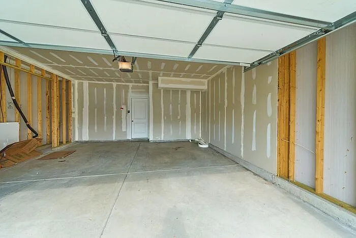 7226 Griffon Ln — Photo 25