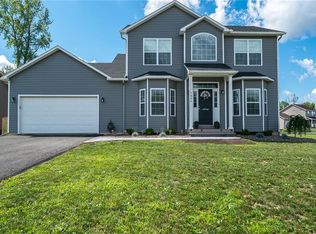 7886 Gable Dr, Bridgeport, NY 13030