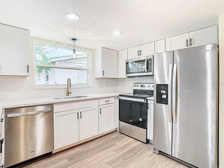7414 Rockwood Dr — Photo 13