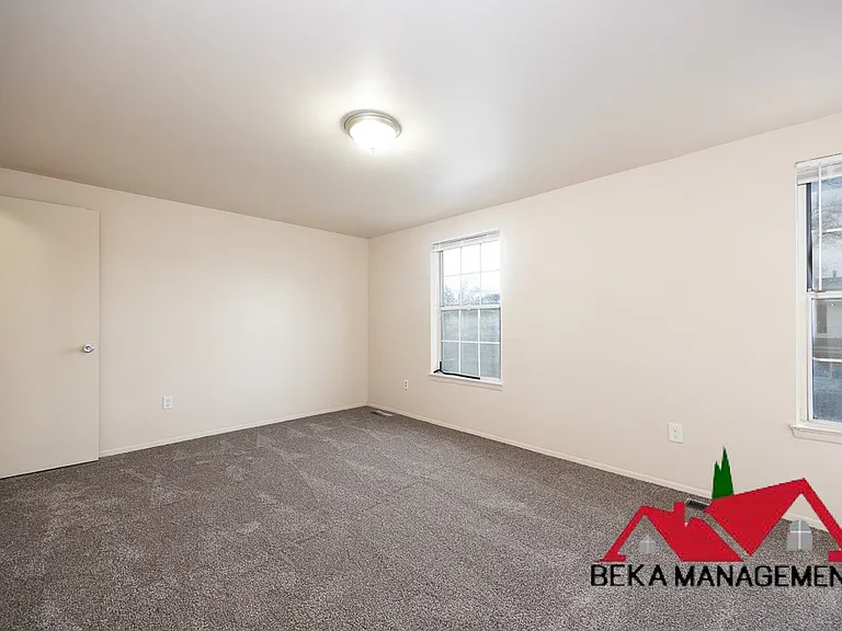 21594 Hidden Rivers Dr S — Photo 12