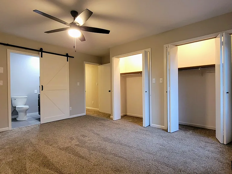 1601 Coventry Dr #B — Photo 16