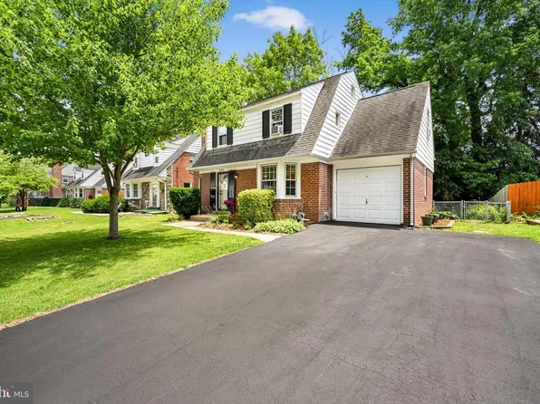 2420 Franklin Ave, Secane, PA 19018