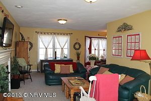 4th image of 835 George Edward Via