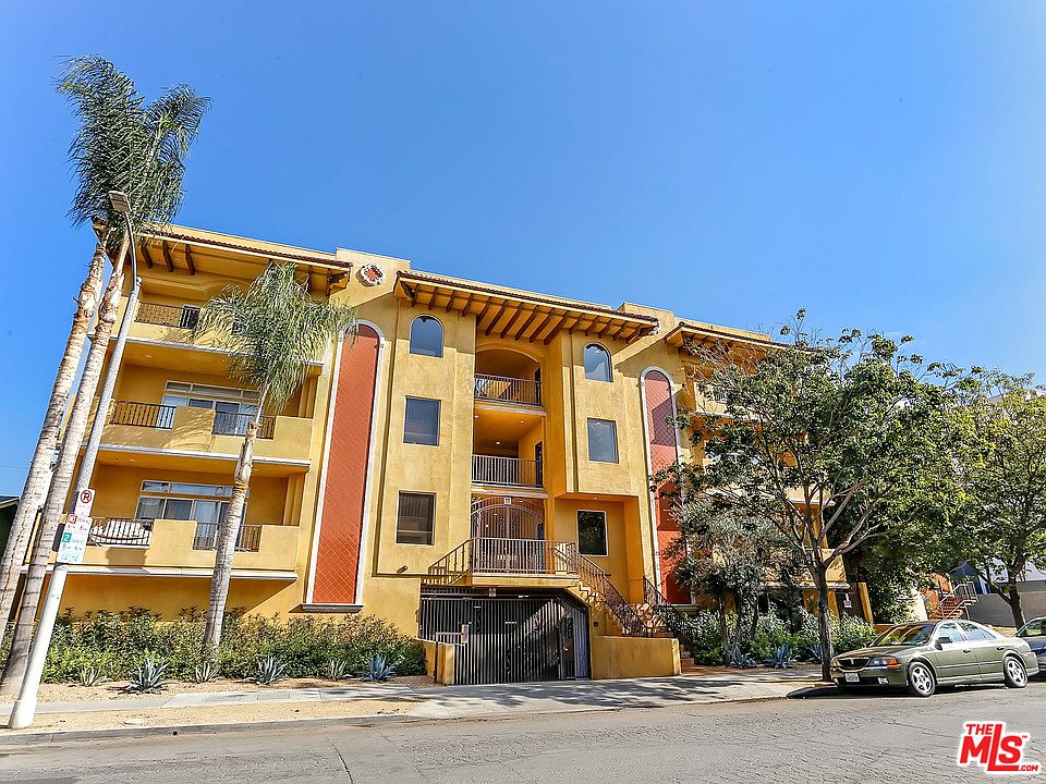 1st image of 850 N Hudson Ave APT 305