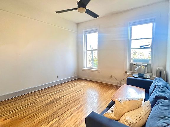 3rd image of 19 Saint Johns Pl APT 3B