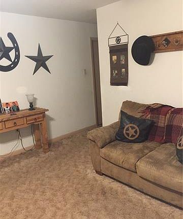 3rd image of 2101 SE 21st Ave