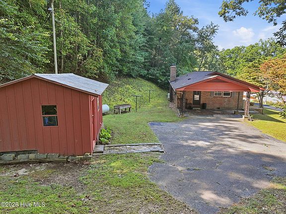 3rd image of 3410 Pisgah Road