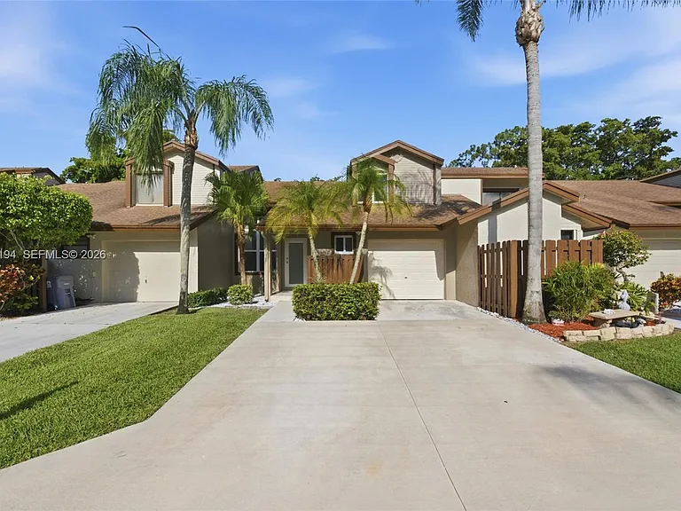 22384 Thousand Pines Ln — Photo 47