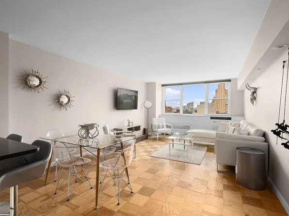 77 7th Ave APT 18K, Manhattan, NY 10011