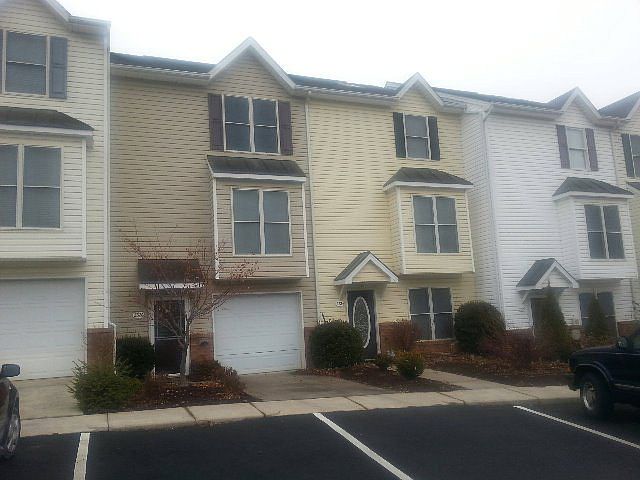 1st image of 2326 Avalon Woods Dr