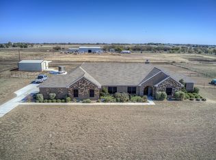 104 Hawk Ridge Rd, Decatur, TX 76234