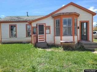647 Center St, Evanston, WY 82930