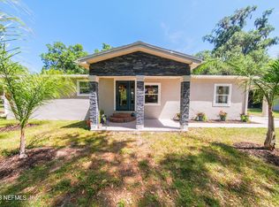 126 E End Rd, San Mateo, FL 32187