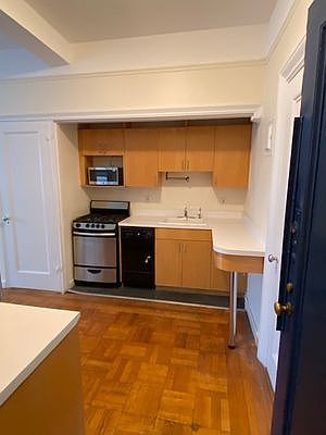 1st image of 510 Cathedral Pkwy #7F