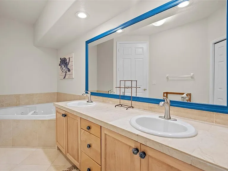 1593 Pinellas Bayway S — Photo 25