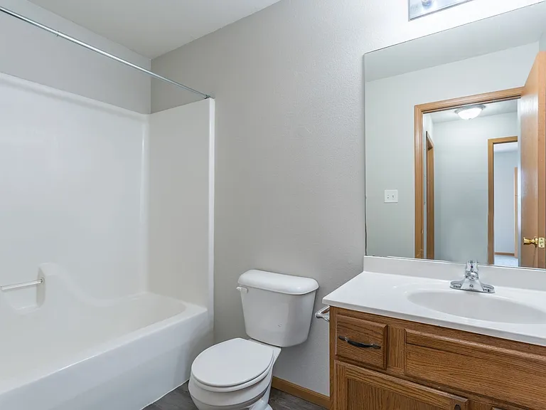 Arbor Ridge Apartments — Photo 22