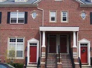 16936 Farmington Rd, Livonia, MI 48154