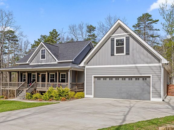 4th image of 2821 Clear Brooks Dr