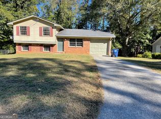 6332 Valley Dale Dr, Riverdale, GA 30274