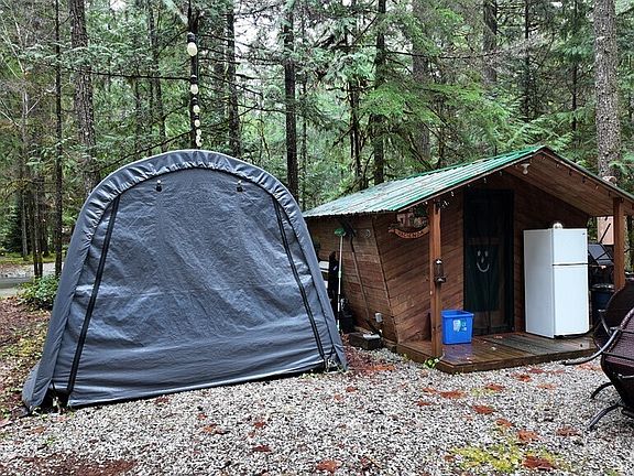 5th image of 134 Jasper Trail