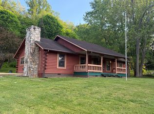 18466 Governor G C Peery Hwy, Pounding Mill, VA 24637