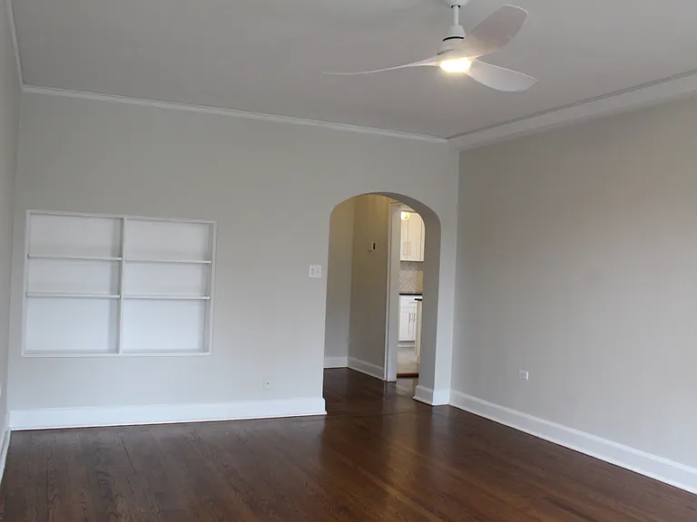 122B Larchmont Acre W #2B — Photo 9