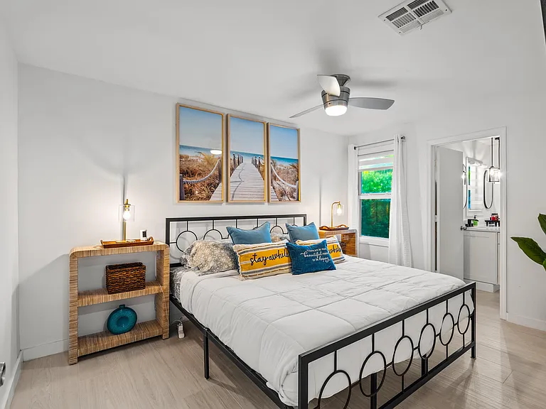 9165 SE Yacht Club Cir — Photo 13