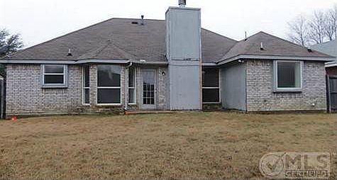 3rd image of 6420 Bluebonnet Dr