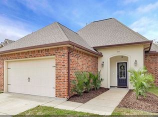 932 Shadow Bluff Dr, Baton Rouge, LA 70820