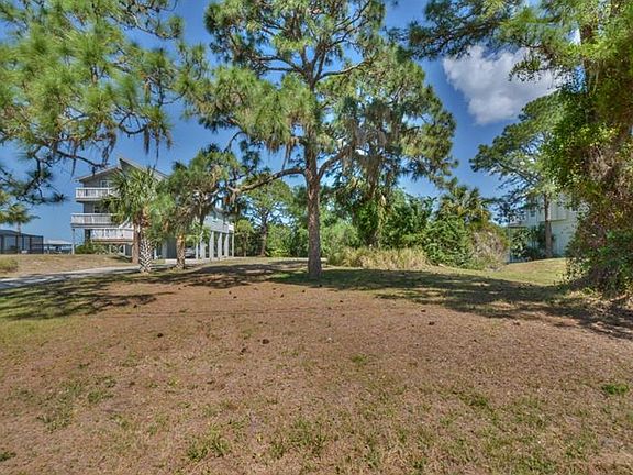 3rd image of 1632 Seabreeze Dr