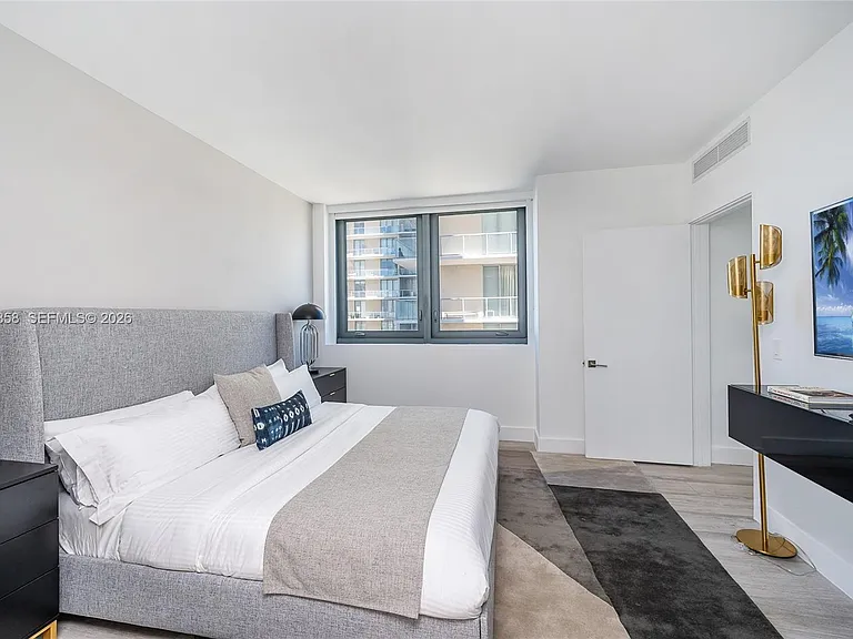 121 NE 34th St #1408 — Photo 13