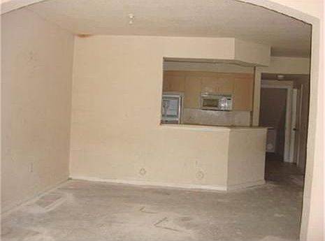 4th image of 408 Belmont Ln
