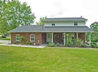 131 Windsor Ln, New Cumberland, WV 26047