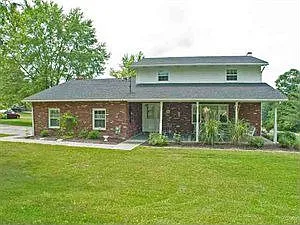 131 Windsor Ln photo 1