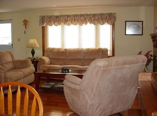 8389 Golden Larch Ln, Liverpool, NY 13090