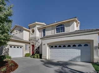 202 Rainbow Ln, Redlands, CA 92374