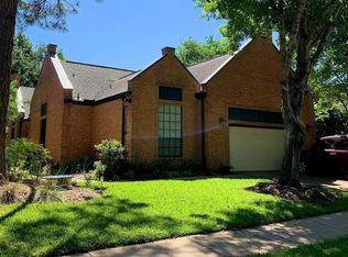 1142 Misty Lake Dr, Sugar Land, TX 77498