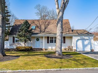 34 Laurelhurst Dr, Brick, NJ 08724