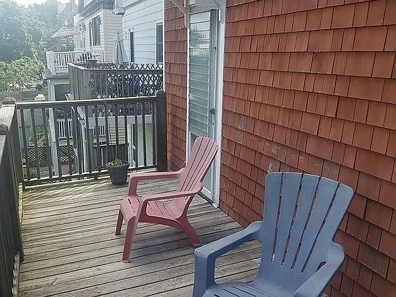 4th image of 277 Saint Pauls Ave