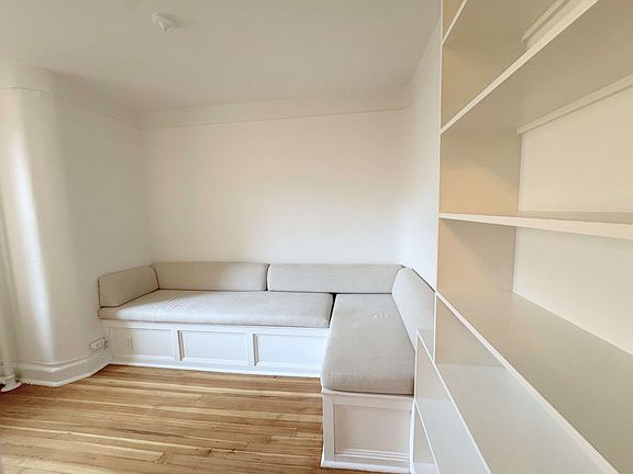 4th image of 149 Sullivan St APT 5E