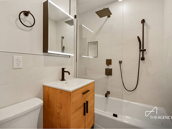 5th image of 350 E 30th St APT 3B