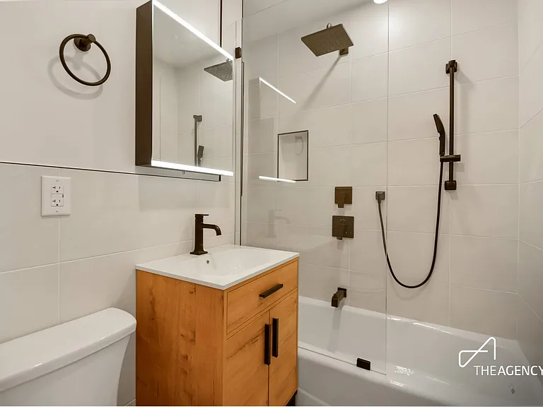 350 E 30th St #3B — Photo 5