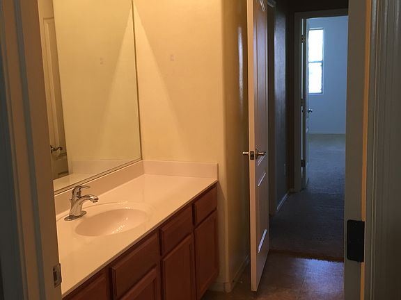 5th image of 18066 W Vogel Ave