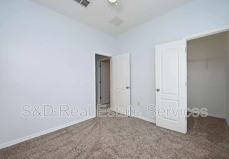4219 Winding Vine Dr — Photo 18