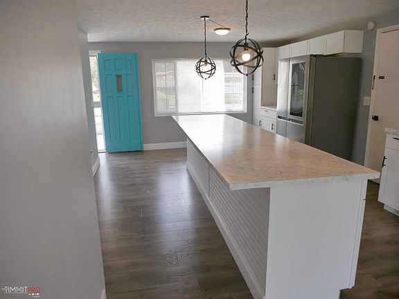 5th image of 8401 Sophist Cir E