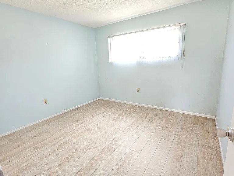 509 W Venice Ave #102 — Photo 20