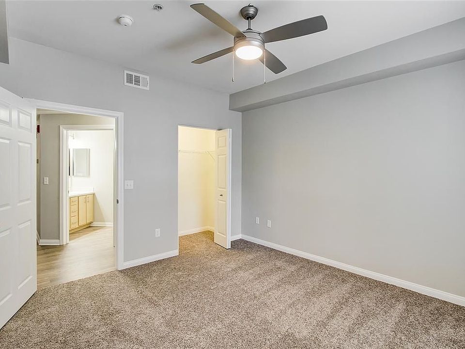 3025 W Christoffersen Pkwy #206, Turlock, CA 95382 | Zillow