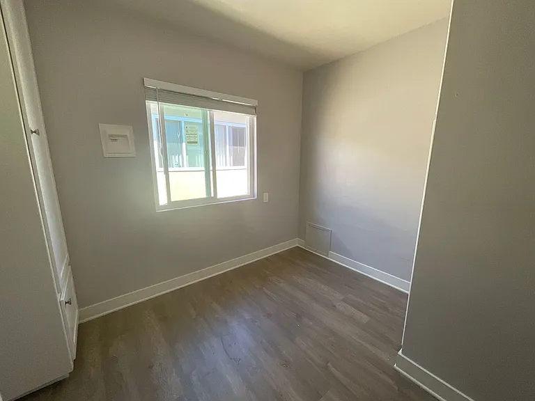 1658-1660 Lomita Blvd — Photo 5